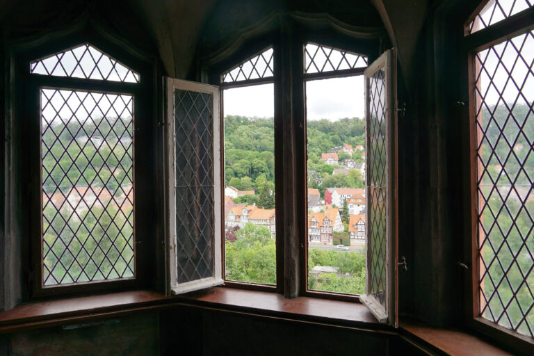 HMÜ-Schloss-Blick-aus-den-historischen-Räumen